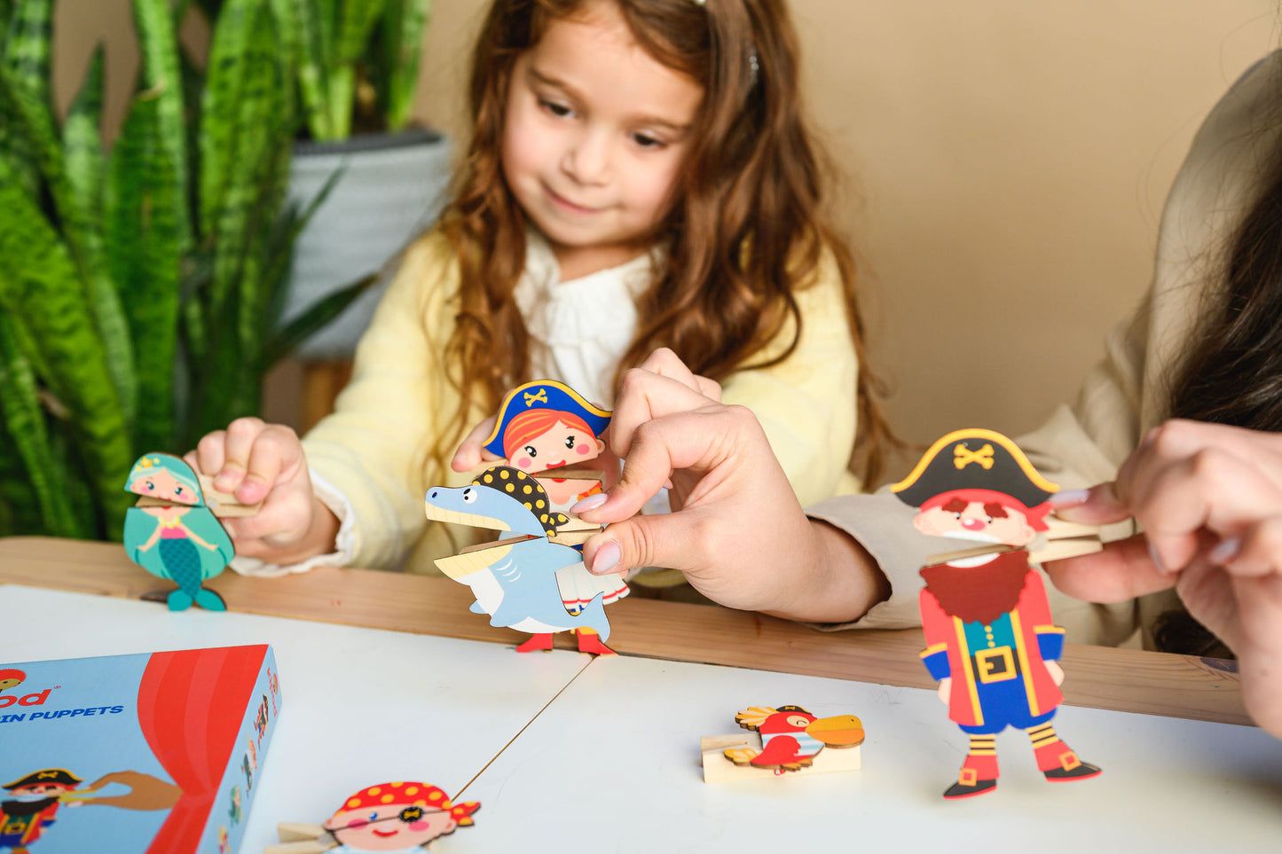 Clothespin Puppets Pirates – Nova Toys
